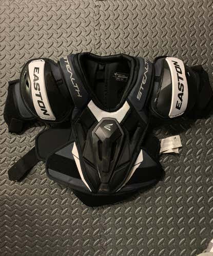 Easton C7.0 Stealth Shoulder Pads