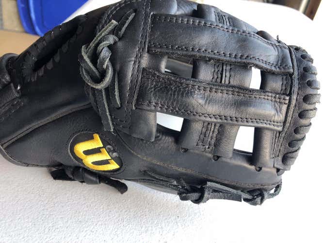 Wilson Youth Softball Glove 11-3/4"