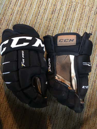CCM Tacks 4R Pros