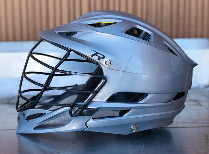 Grey Cascade R Helmet (GOOD CONDITION)
