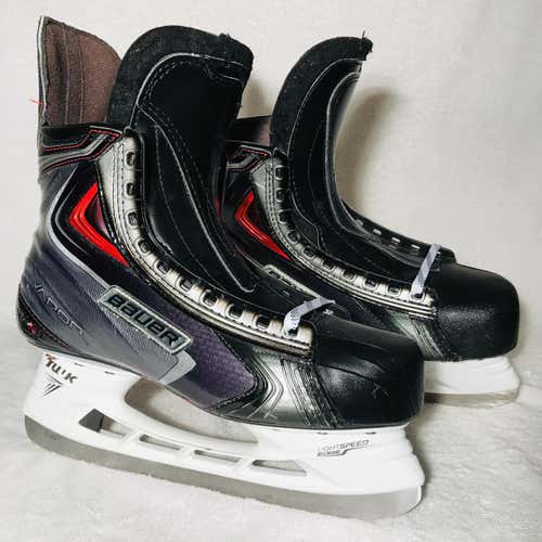 Almost New Bauer Vapor APX2 ProStock Skates 9D