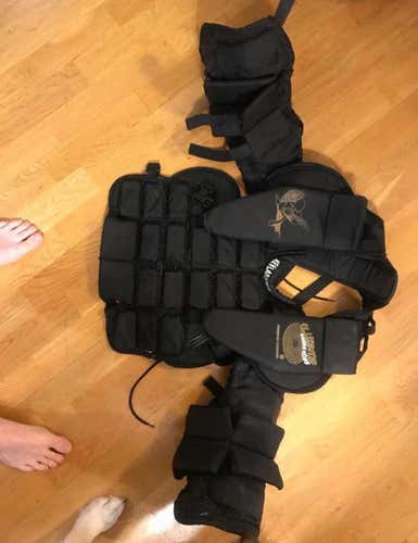 Simmons Chesty Medium