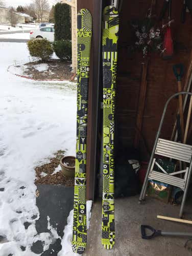 Atomic Deviant Skis With Not Great Tip. Twin Tips!