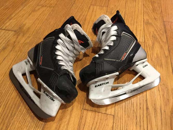 Easton Mako II Skates Youth Size 11