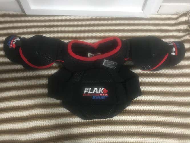 Bauer Shoulder Pads Junior Medium