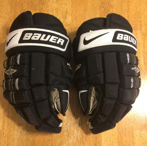 NikeBauer 15” 4 Roll Glove