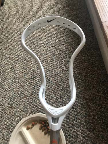 USED Nike CEO (NO CRACKS)