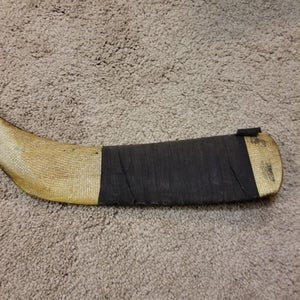 FRANCOIS LEROUX 96'97 Signed Pittsburgh Penguins Game Used Hockey Stick NHL Coa