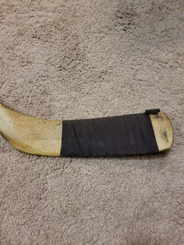 FRANCOIS LEROUX 96'97 Signed Pittsburgh Penguins Game Used Hockey Stick NHL Coa