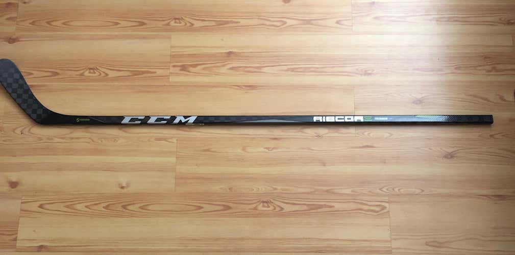 (NEED GONE) Brand New Prostock CCM Jetspeed (TR2 Dressing) RH 80flex TC2