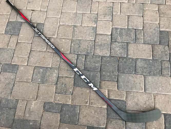 New CCM JetSpeed Grip Stick Right Handed P29 Senior 85 Flex