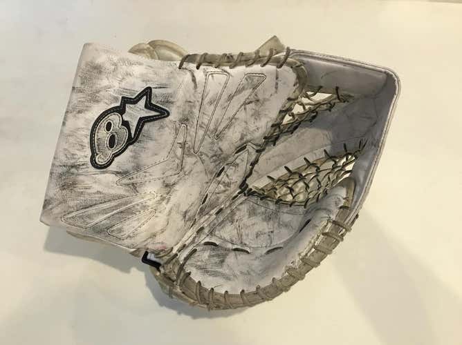 Brian’s Netzero Goalie Glove- Regular Junior