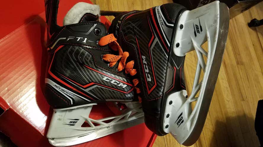 CCM JetSpeed FT1 Skates Youth Size 12.5