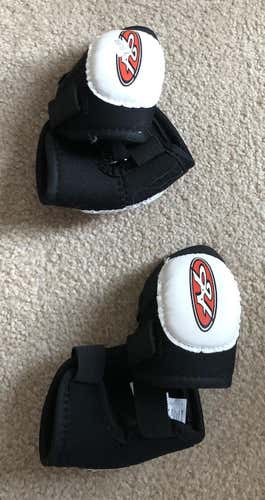 New Hespeler Elbow Pads Youth Small