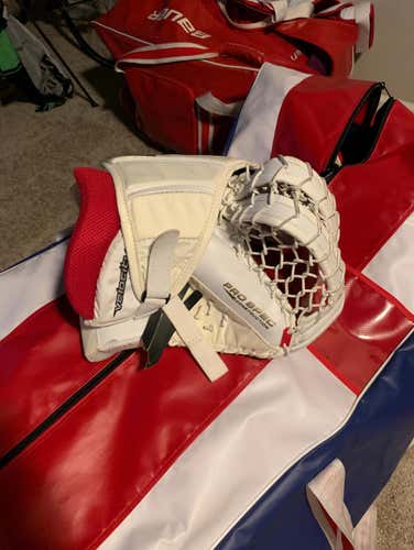 Vaughn V7 Pro Carbon XF Glove. Pro Spec.