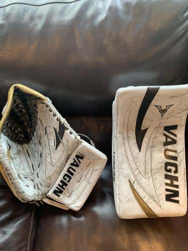 Vaughn Velocity V5 7800 Goalie Glove & Blocker Full Right Senior Pro Stock