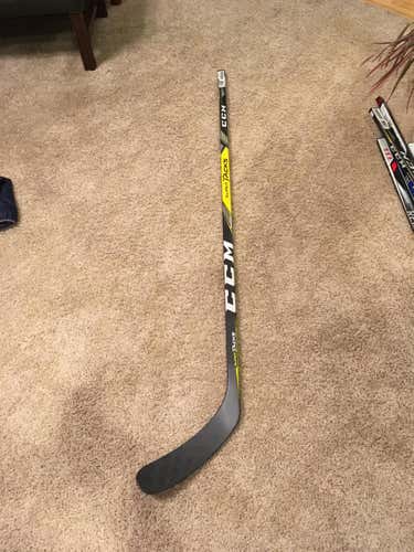 CCM Super Tacks Int RH/65 Flex/P29
