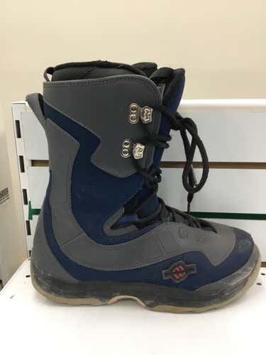 Used Morrow Snowboard Boots