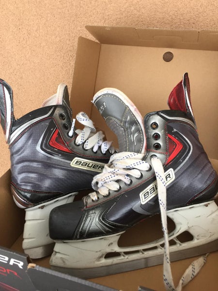 Bauer Vapor APX2 Skates Senior Pro Stock Size 9