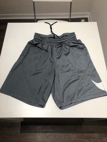 Nike Dri Fit Shorts W/ Pockets