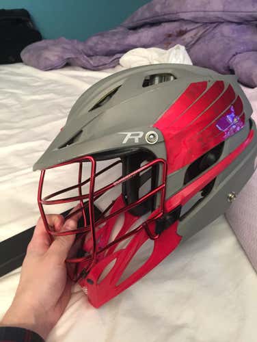 Cascade R super fresh with the red face mask and all. Great bucket for a great price.