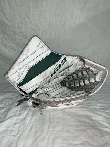 CCM Extreme Flex III E3.9 Senior Goalie Glove