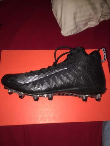 BRAND NEW NIKE ALPHA MENACE PRO CLEAT
