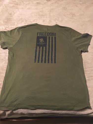 NWOT Under Armour Wounded Warrior Tee Men’s 2XL Loose