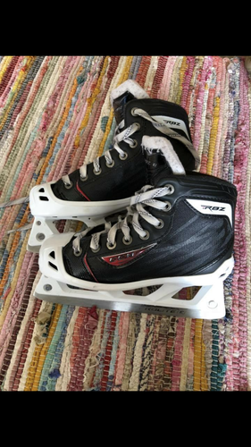 CCM RBZ 70 Goalie Skates Junior Size 1.5