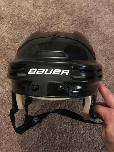 Bauer 4500 Black Hockey Helmet, Like New!