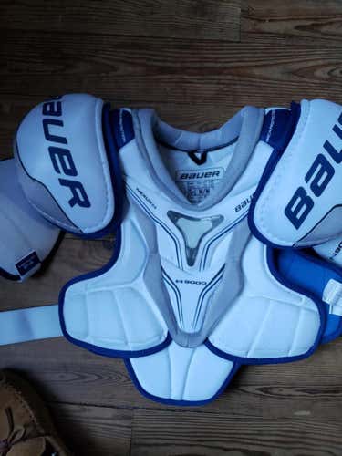 Bauer Nexus N9000 Shoulder Pads Senior Medium