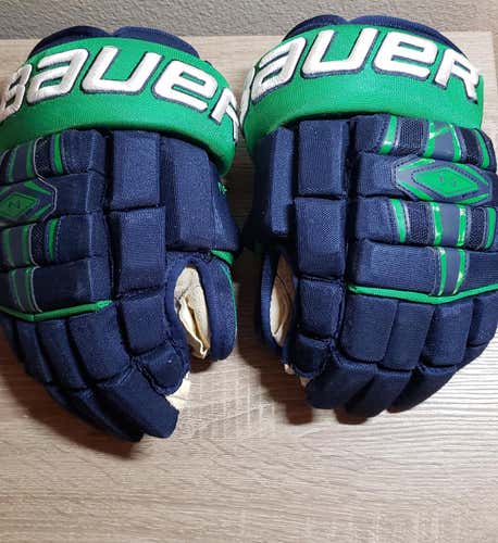 Bauer Nexus Pro Gloves Senior
