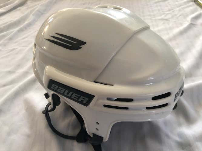 Bauer Medium White Helmet HH5000M 5000 H5000
