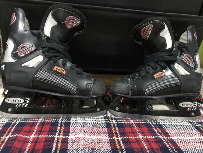 All-Black CCM Skates Size 6