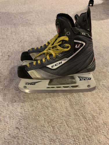Pro Stock CCM U+ Crazy Light Skates