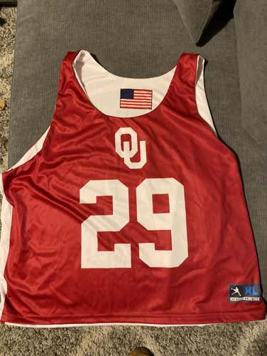 University Of Oklahoma Lacrosse Pinnie - BN