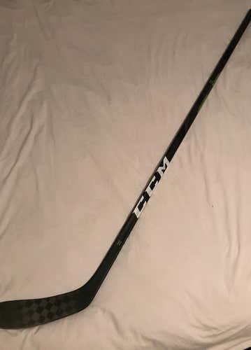 CCM RIBCOR TRIGGER 3D PMT GRIP SENIOR 85 FLEX RIGHT HANDED P28 MCDAVID