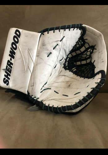SHER-WOOD T-100 Glove