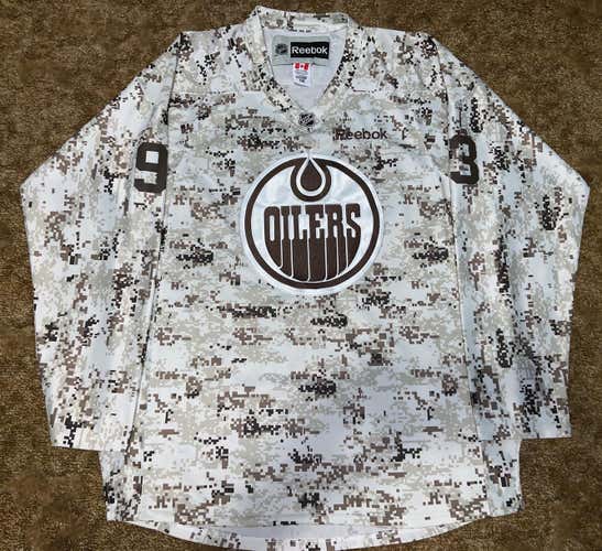 Reebok Digital Desert Camo Edmonton Oilers (Ryan Nugent-Hopkins 93) Jersey Size 56
