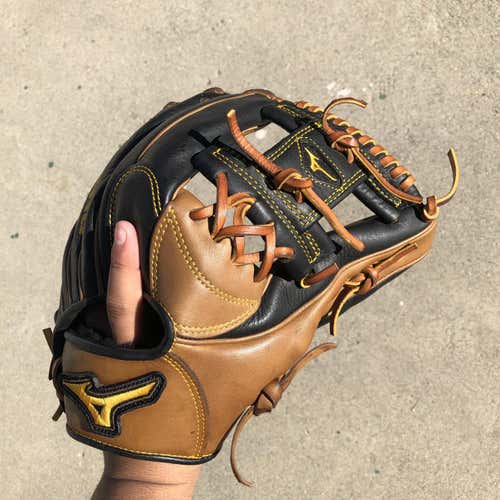 Mizuno Pro Soft Classic 11.5”