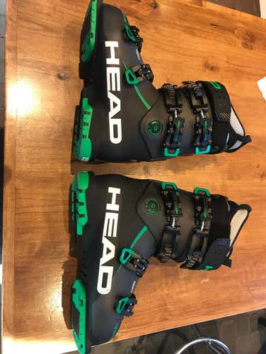 Head Vector 120 26.5 Skied Once Intuition Liner