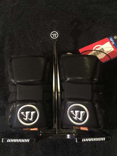 WARRIOR EVO ELBOW PAD, NEW, Size M