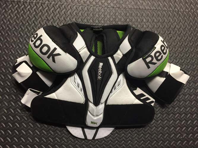 Reebok 16k Shoulder Pads- Sr.M