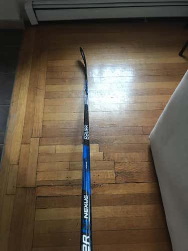 New Bauer Nexus 2N Team Stock Stick Righty Toe Senior Pro Stock