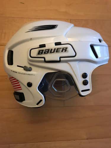 Bauer 8000 Helmet