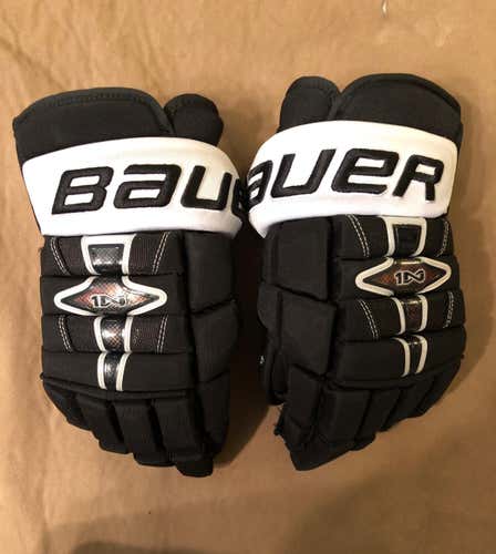 15” Bauer 1N Gloves Like New