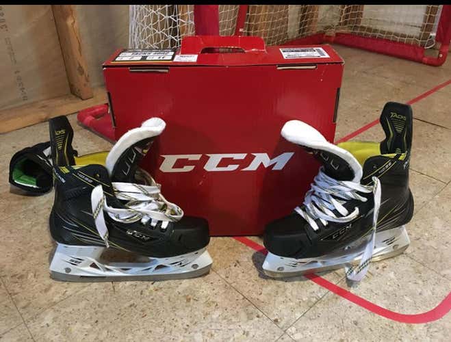 CCM Tacks 4092