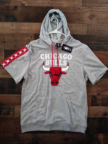 New NBA Basketball CHICAGO BULLS Short Sleeve Hoodie Pullover Sweatshirt