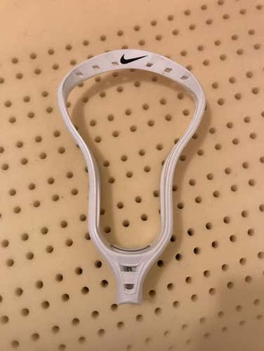 Nike Lakota U