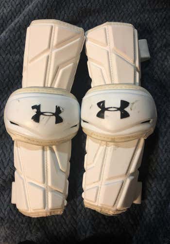 Like New UA Command Elbow Guards
